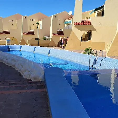 شقة Bajo El Sol Wifi & Pools - Mareverde