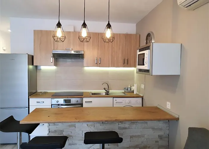 Bajo El Sol Wifi & Pools - Mareverde 阿德耶